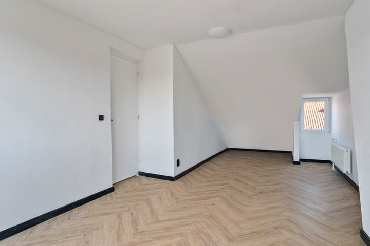 Foto 24 van Tapuitstraat 107-C