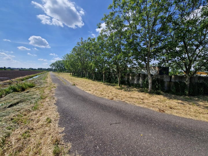 Photo 5 of Hoevenseweg 11-TO