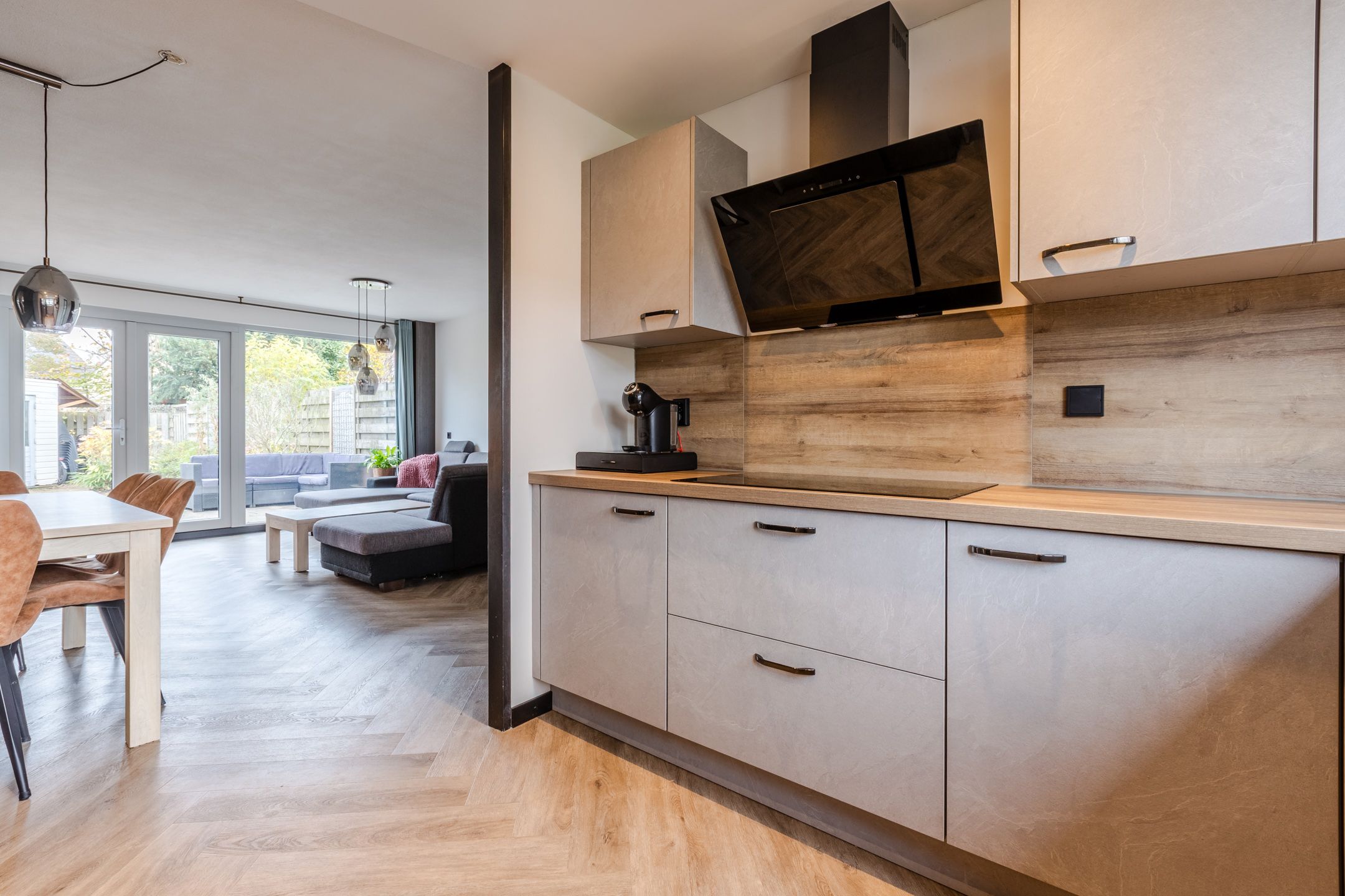 Foto 12 van Gele Varaan 54