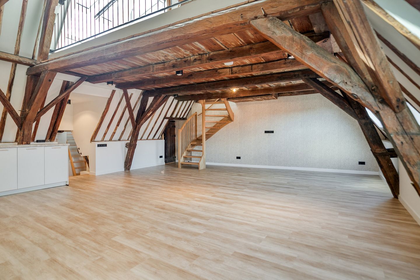 Photo 14 of Wagenaarstraat 13-B