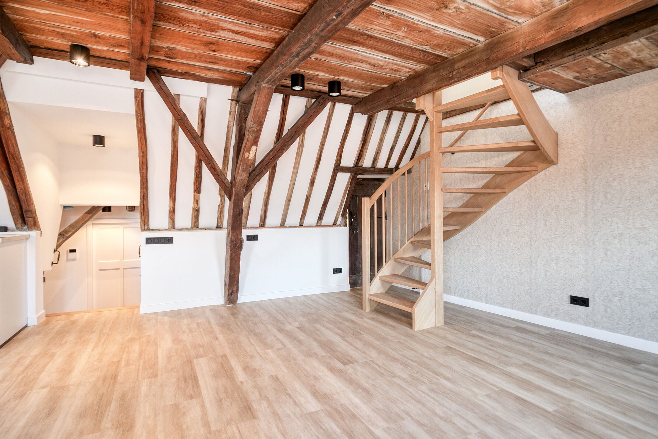 Photo 15 of Wagenaarstraat 13-B