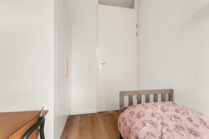 Photo 24 of Cataloniëstraat 36