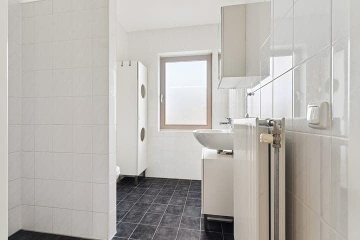 Photo 25 of Cataloniëstraat 36