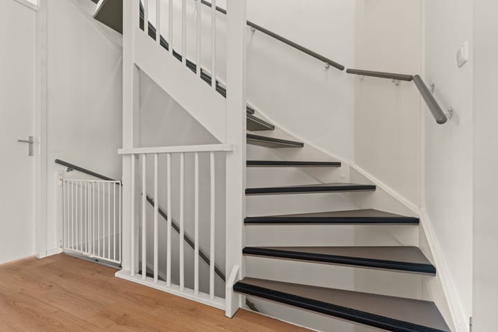 Photo 28 of Cataloniëstraat 36