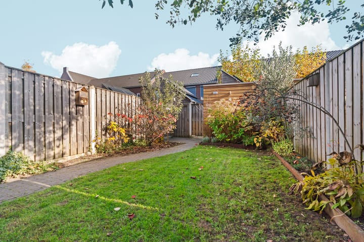 Photo 38 of Cataloniëstraat 36