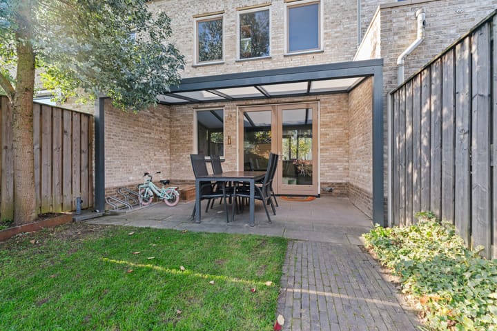 Photo 41 of Cataloniëstraat 36