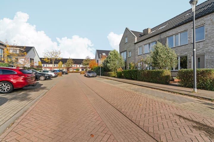 Photo 44 of Cataloniëstraat 36