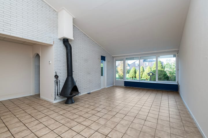 Photo 3 of Melisse 28