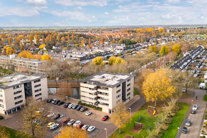 Photo 4 of Windstilte 143