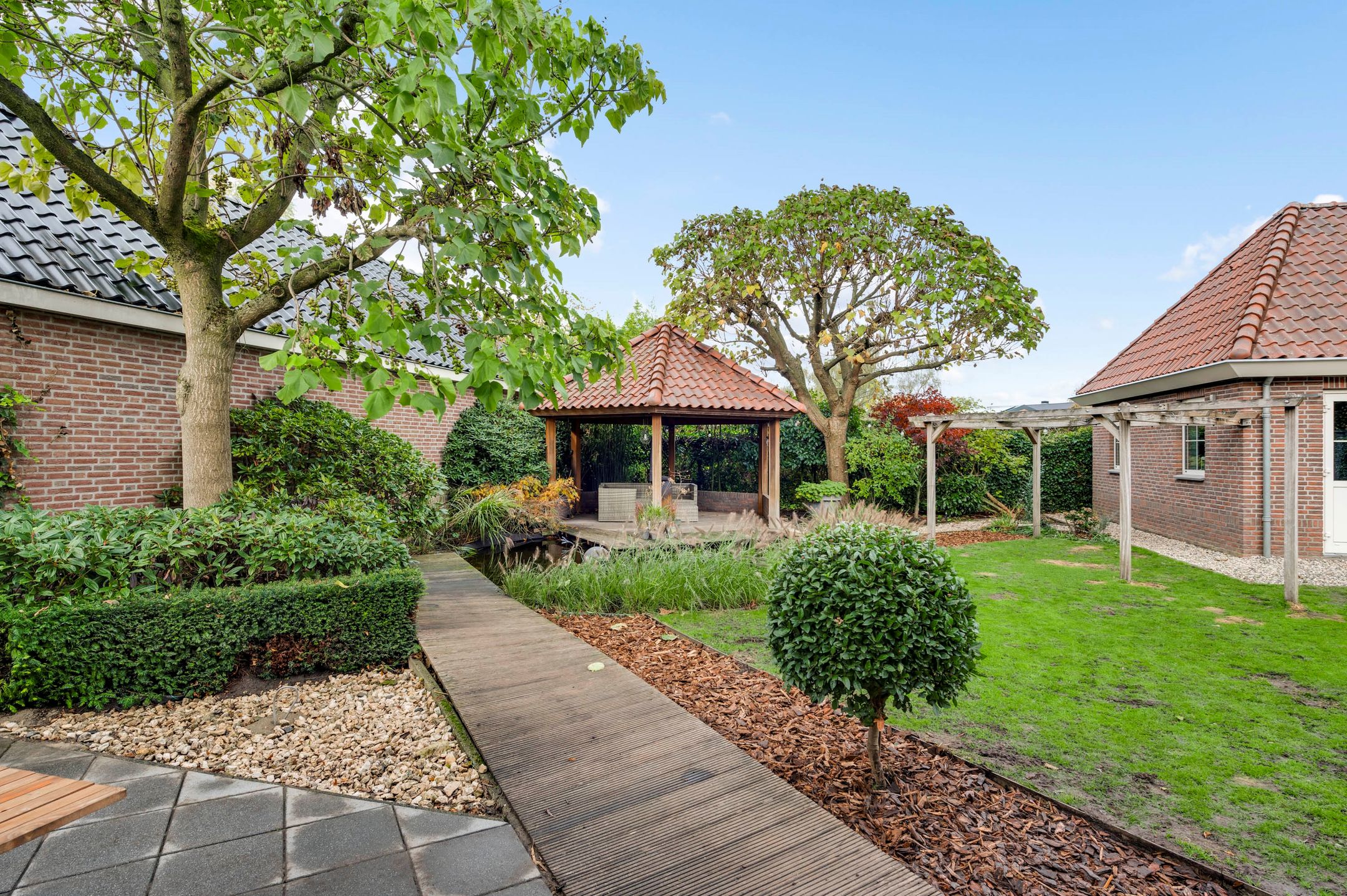 Foto 45 van Veldbloemstraat 6