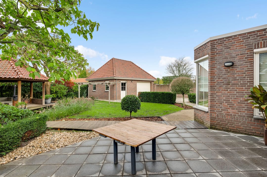 Foto 43 van Veldbloemstraat 6