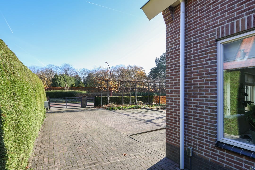 Photo 16 of Voorweg 60