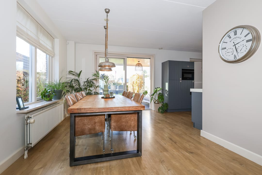 Photo 28 of Voorweg 60