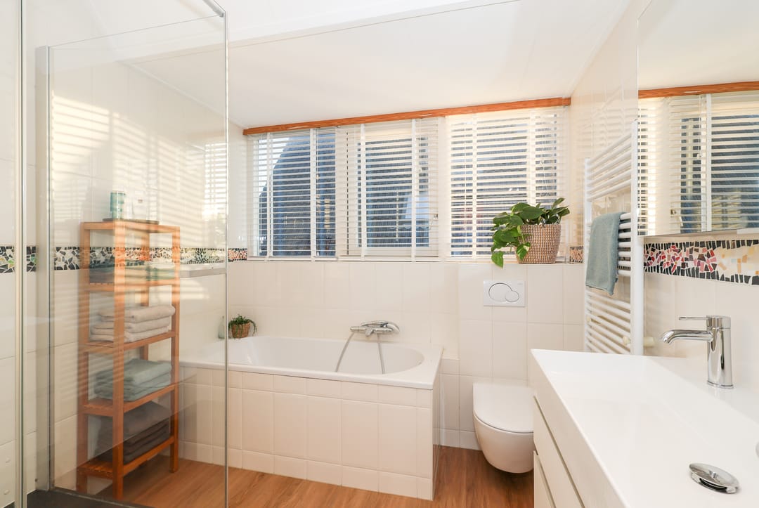 Photo 37 of Voorweg 60