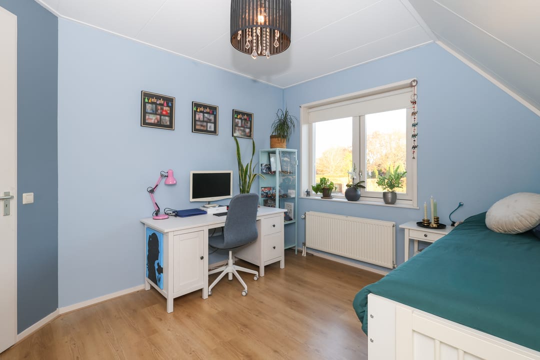 Photo 41 of Voorweg 60