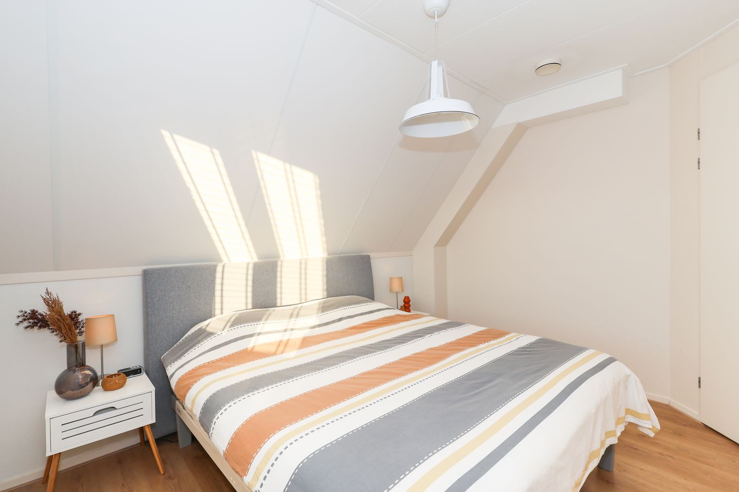 Photo 44 of Voorweg 60