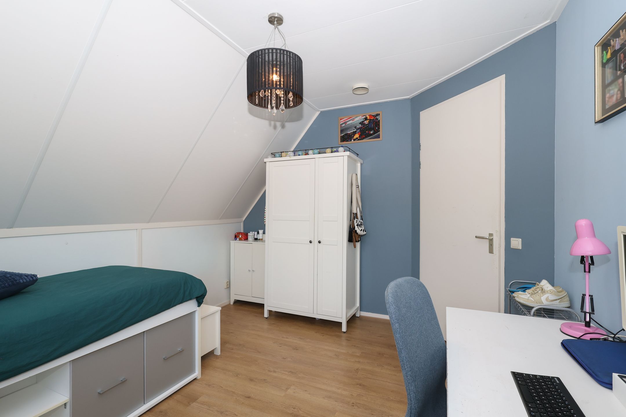 Photo 42 of Voorweg 60