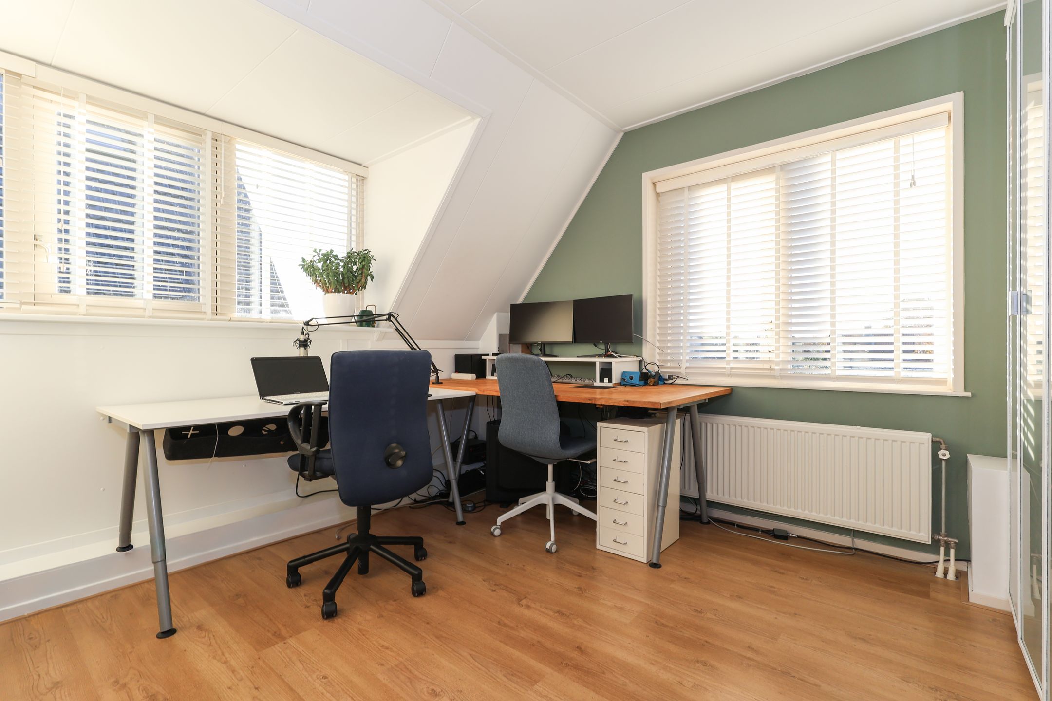 Photo 48 of Voorweg 60