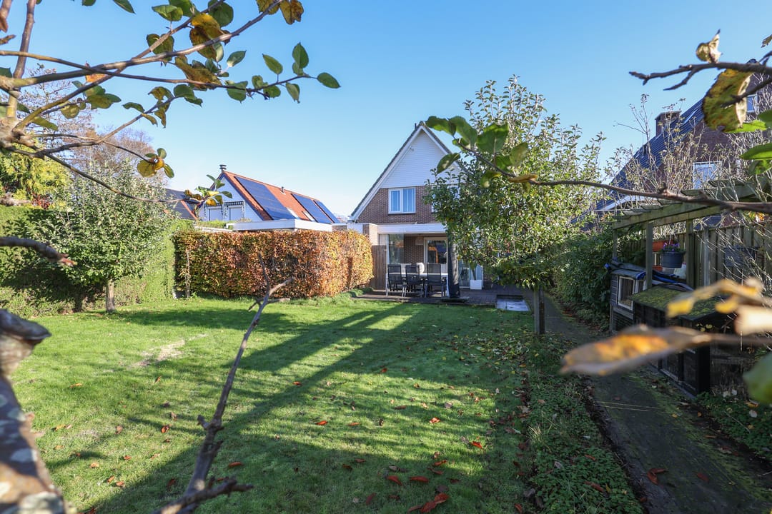 Photo 67 of Voorweg 60