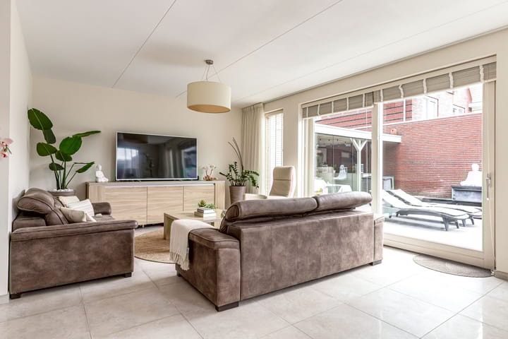 Photo 6 of Robert Pearystraat 20