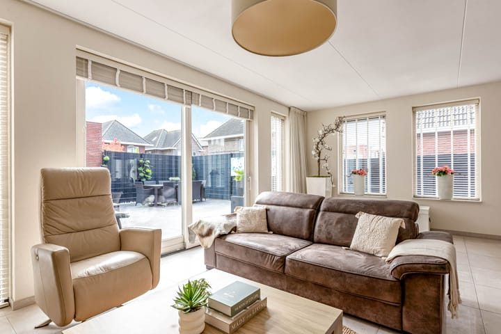 Photo 9 of Robert Pearystraat 20