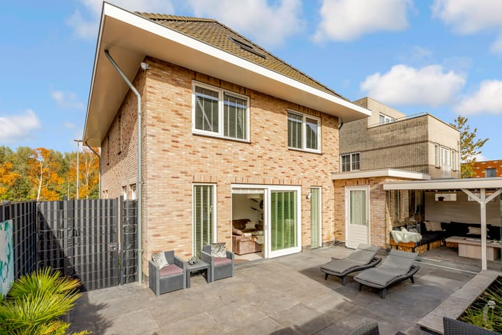 Photo 10 of Robert Pearystraat 20