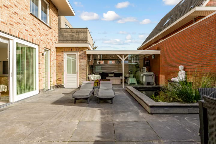 Photo 11 of Robert Pearystraat 20