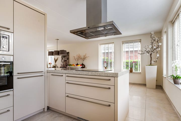 Photo 25 of Robert Pearystraat 20