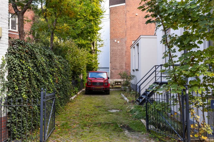 Photo 61 of Biltstraat 108