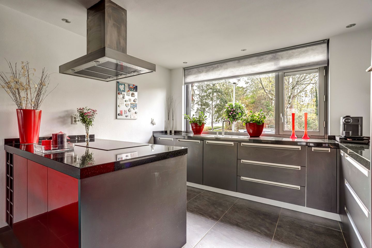 Foto 10 van Dirk III straat 5