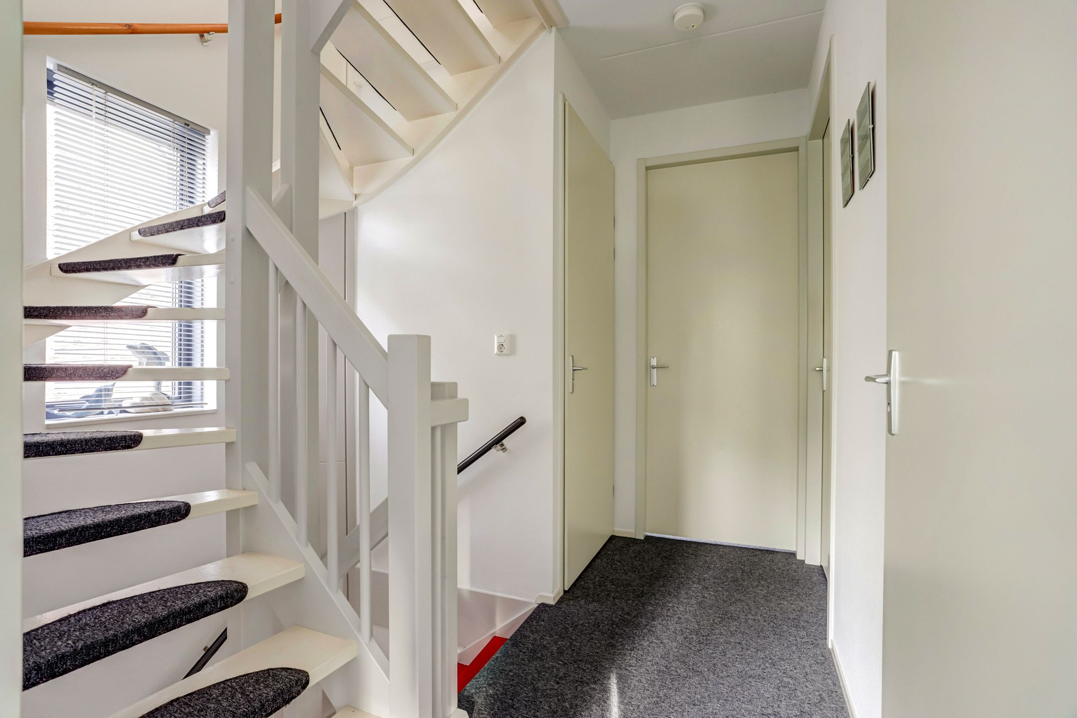 Foto 15 van Dirk III straat 5