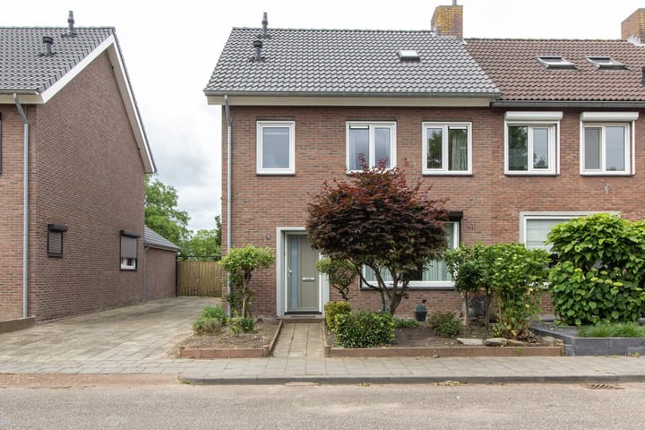 Foto 2 van Gouverneur van Sonsbeecklaan 21