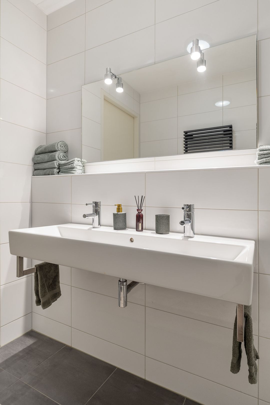 Photo 41 of Zaailand 229