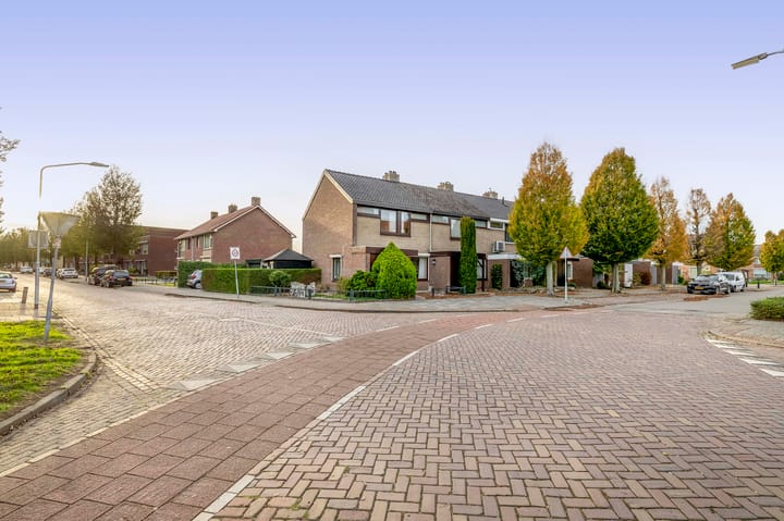 Photo 6 of Zeestraat 1