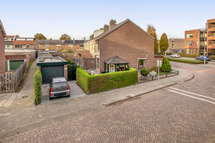 Photo 7 of Zeestraat 1