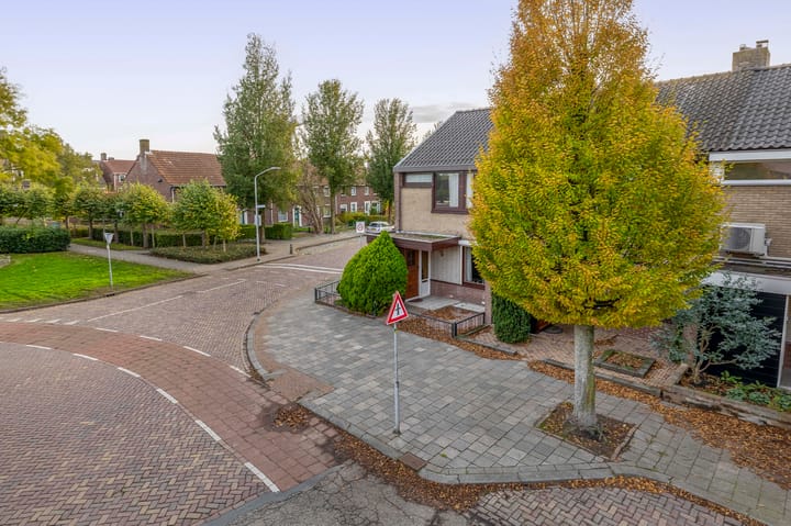 Photo 8 of Zeestraat 1