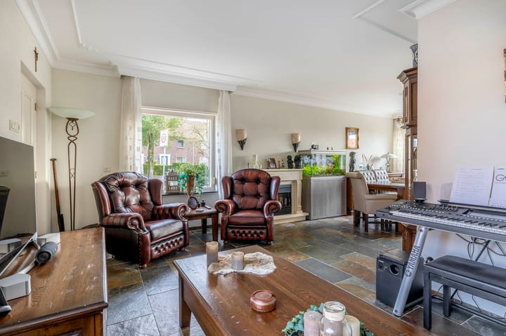 Photo 13 of Zeestraat 1