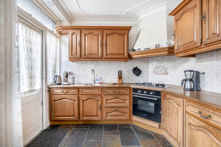 Photo 17 of Zeestraat 1