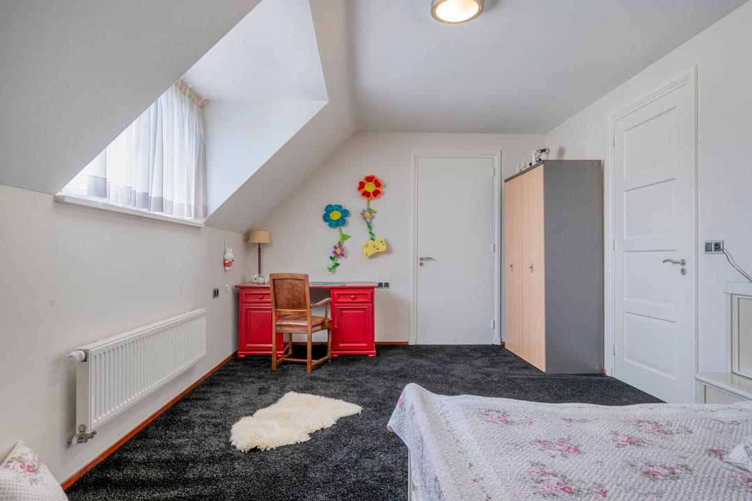 Photo 38 of Beekstraat 3