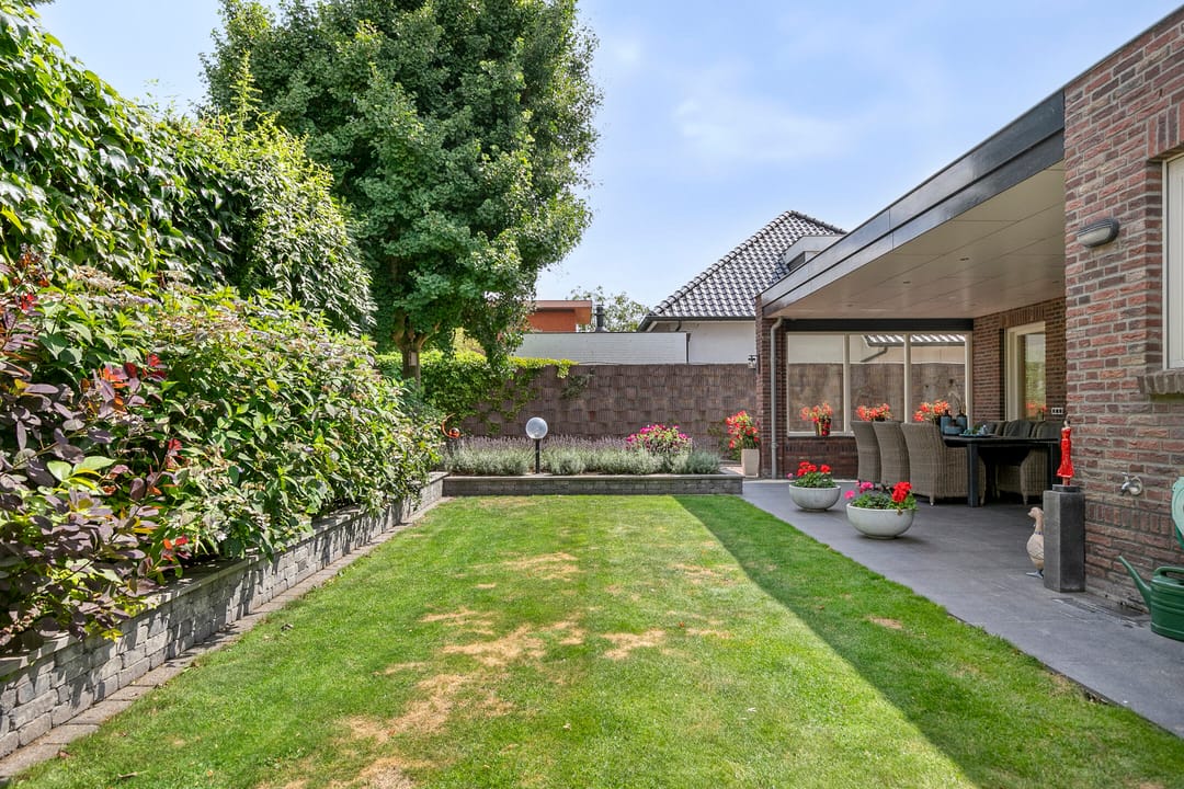 Photo 53 of Beekstraat 3