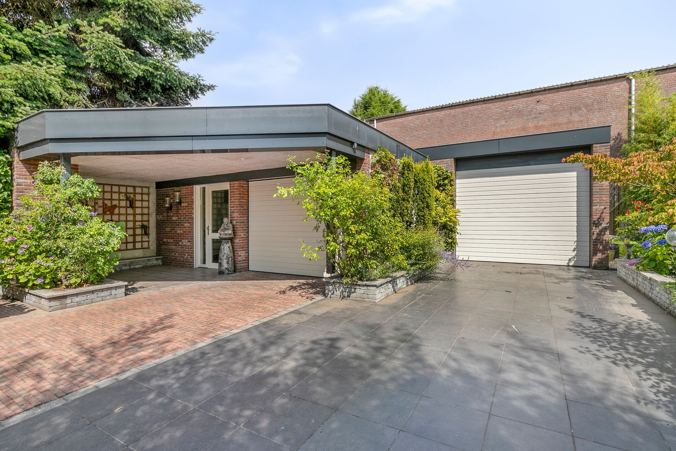 Photo 57 of Beekstraat 3