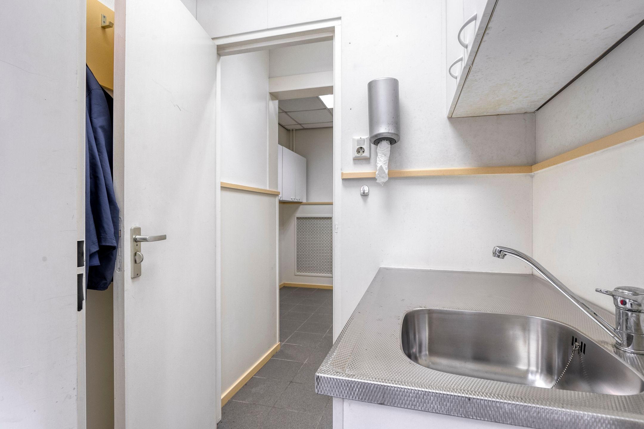 Photo 63 of Beekstraat 3