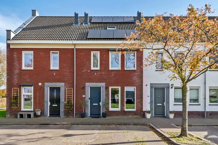 Photo 3 of Buitenhof 32