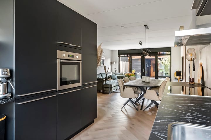 Photo 12 of Buitenhof 32