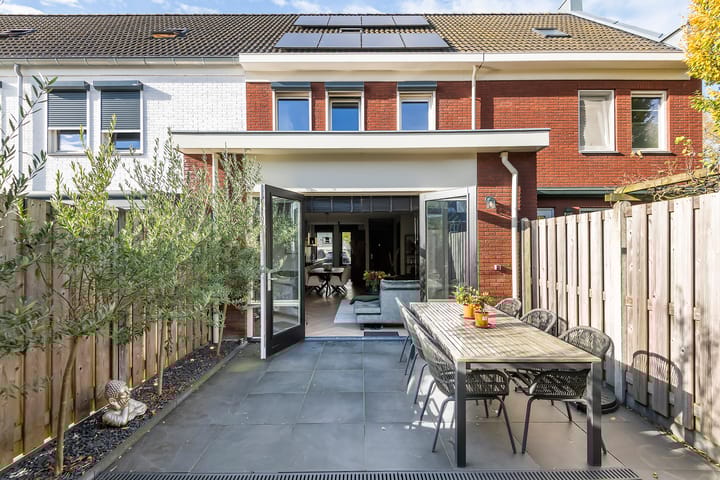 Photo 37 of Buitenhof 32