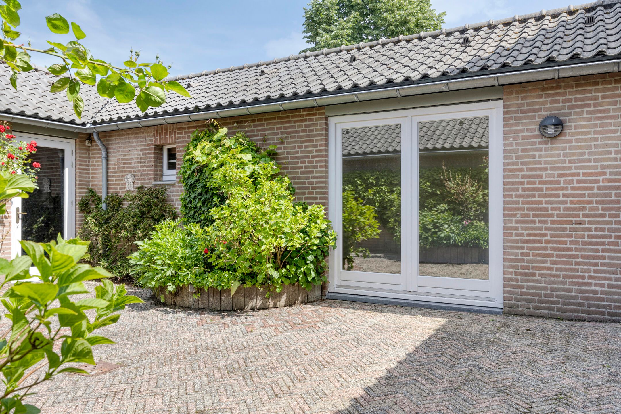 Foto 36 van Burgemeester Mazairaclaan 49