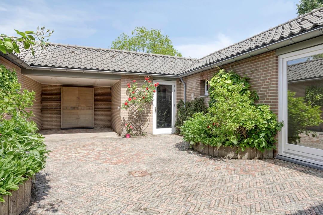 Foto 37 van Burgemeester Mazairaclaan 49