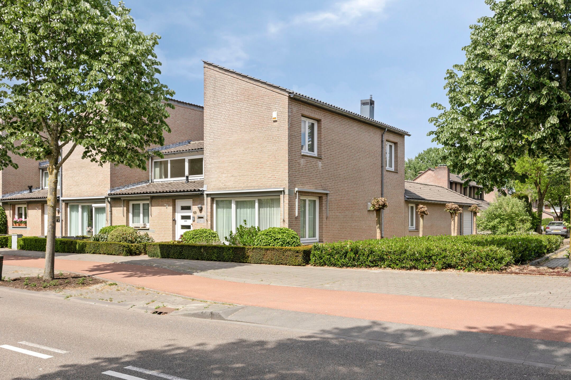 Foto 39 van Burgemeester Mazairaclaan 49