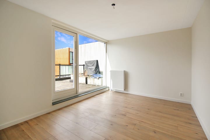 Photo 32 of Mattenbiesstraat 125