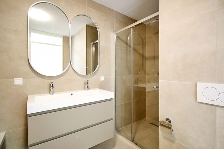 Photo 39 of Mattenbiesstraat 125